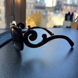 Prada Baroque Sunglasses SPR270 54019 2AU-6S1 135 3N
